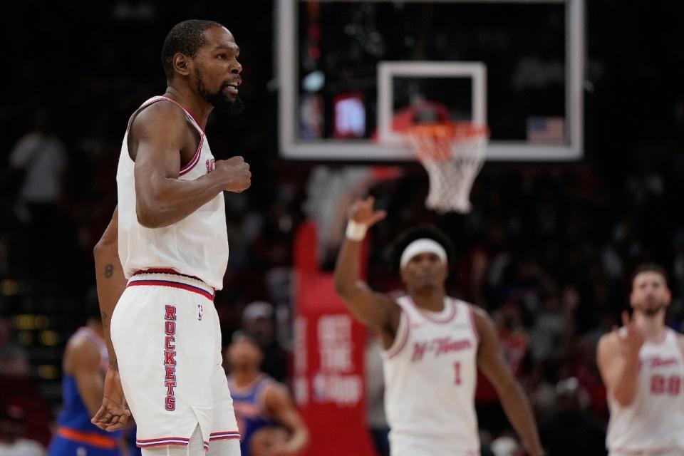 云开体育官网-火箭变阵收奇效：6人上双+5人15+ 杜兰特引五高首发复仇尼克斯